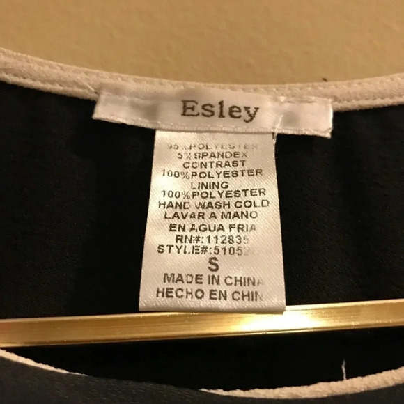Esley Cream and Black Colorblock Shift Dress Small - Picture 2 of 8